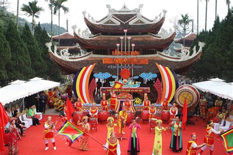  La Fête de la Musique à Hanoï: un mélange incongru de rock et de traditions vietnamiennes